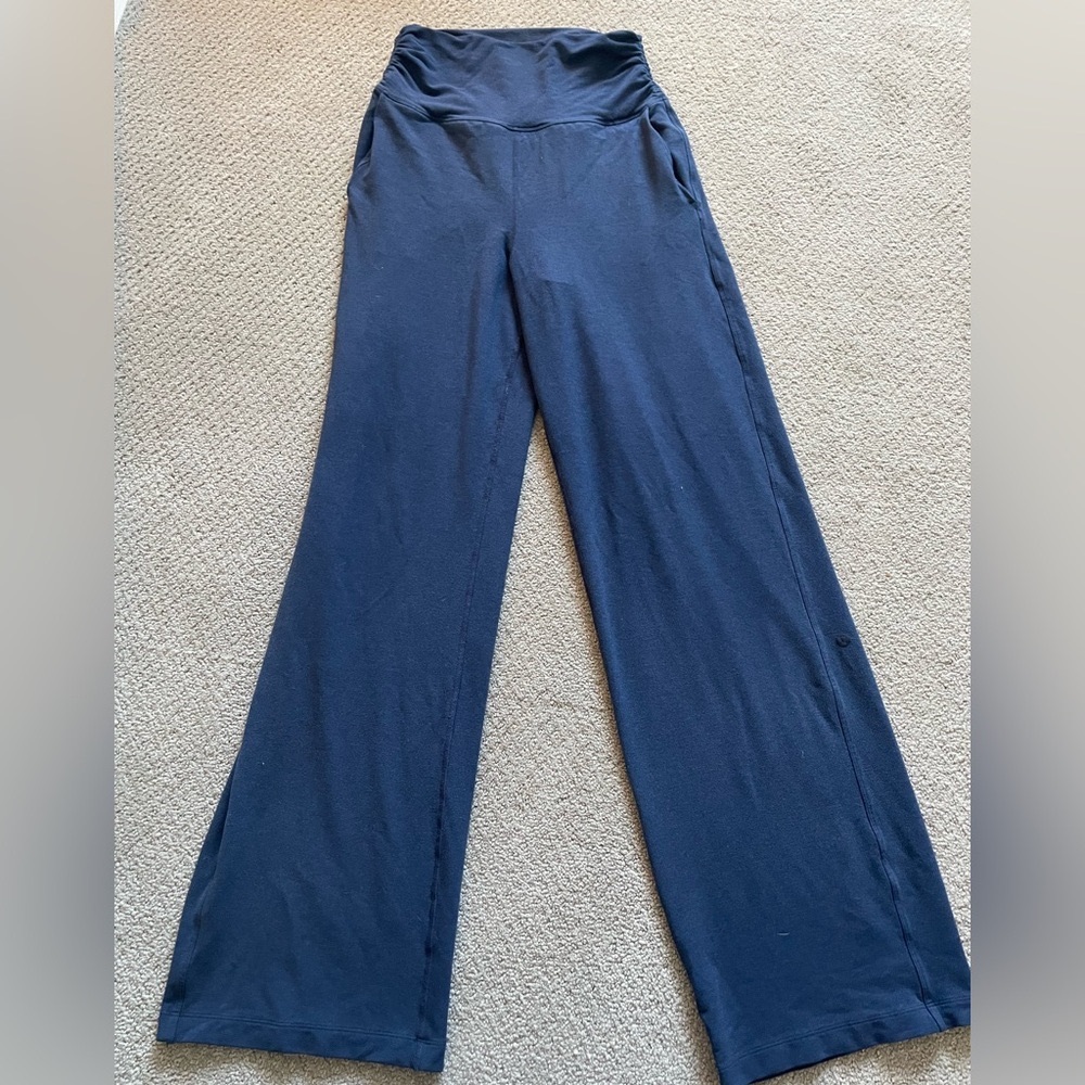 Lululemon athletic high waisted flare pants